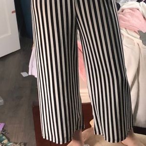 ROMWE black and white striped flowing pants